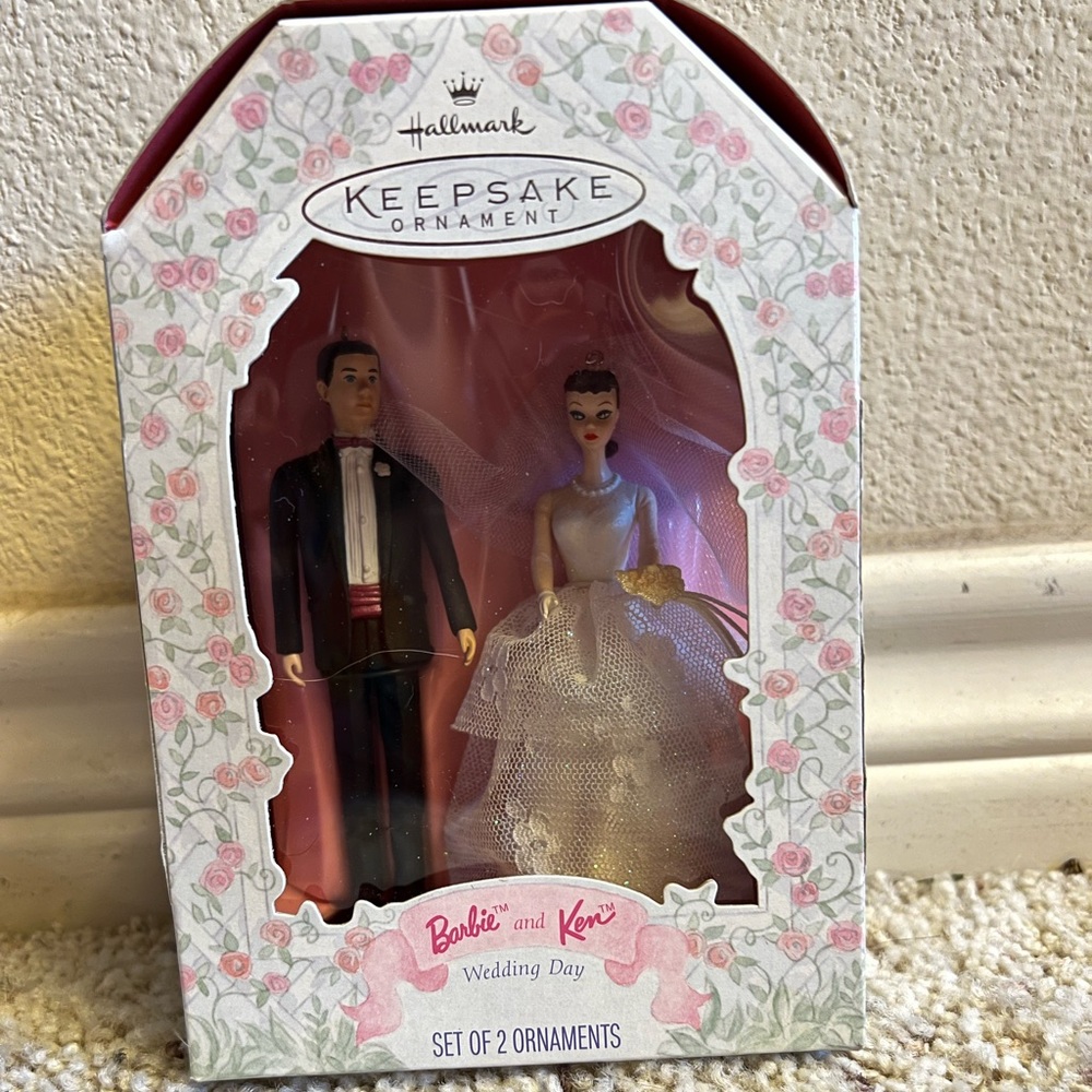 1997 Keepsake Ornament Barbie and Ken Wedding Day